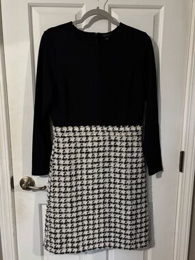 Ann Taylor BNWT. Classic dress. Black top, houndstooth pattern tweed bottom.